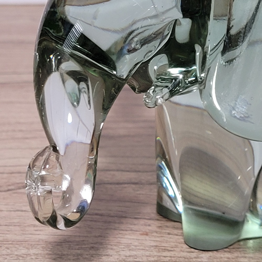 Handmade NGWENYA Glass Kingdom of Swaziland Large Elephant Figurine Paperweight - Picture 5 of 8
